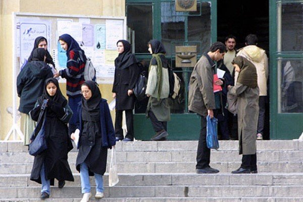 تحصیل ۱۰۳ دانشجوی خارجی در دانشگاه شهید اشرفی اصفهان