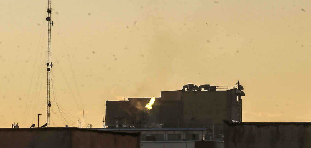 شلیک ضد هوایی به شیء پرنده در تهران (فیلم+عکس)