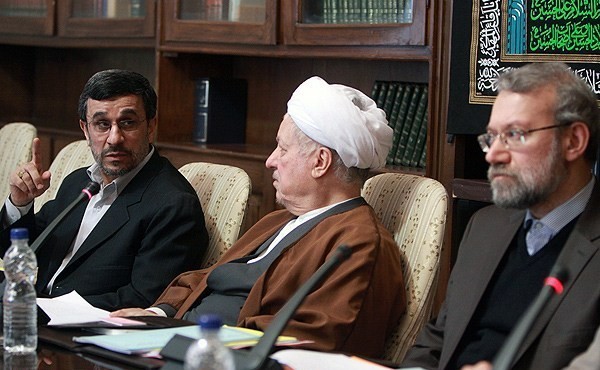 رفتارهای نامناسب احمدی نژاد با هاشمی رفسنجانی