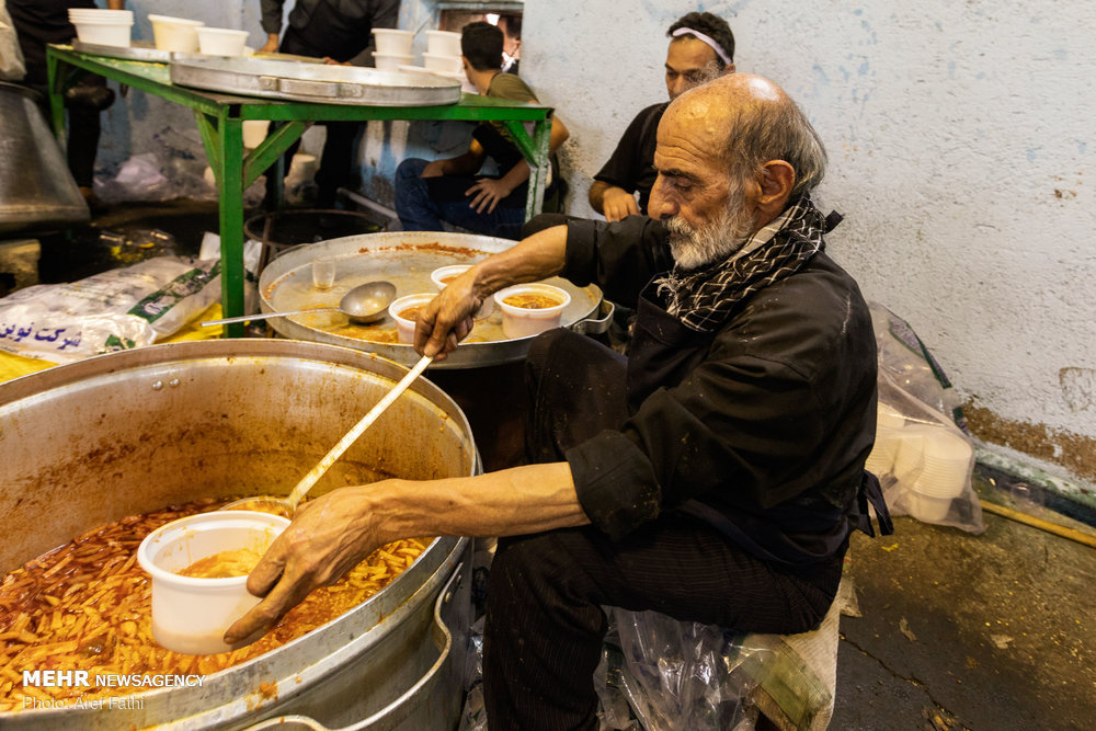 تهران| توزیع ۲۵۰۰۰ غذا در حسینیه اعظم کرشته شهریار