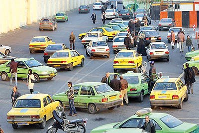 بوق زدن تخلف رانندگان برای سوار کردن مسافر/شهروندان تخلفات تاکسی‌ها را انعکاس دهند