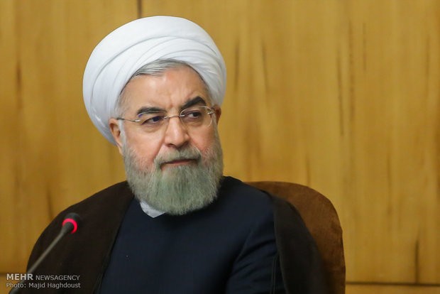 روحانی : ملت اجازه نداد آب به آسیاب دشمن ریخته شود