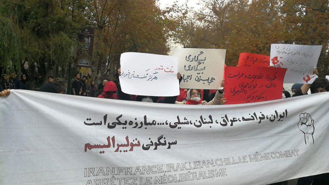 تجمع دانشجویان در پلی‌تکنیک و دانشگاه تهران