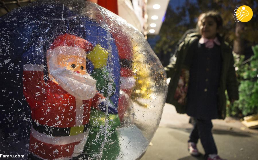 تصاویر رسانه خارجی از استقبال تهران از کریسمس