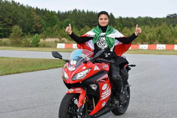 ‌موتورسواری زنان در هاله‌ای از ابهام!