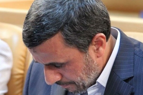 احمدی‌نژاد کم بود؛ کتاب خاطراتش هم آمد!
