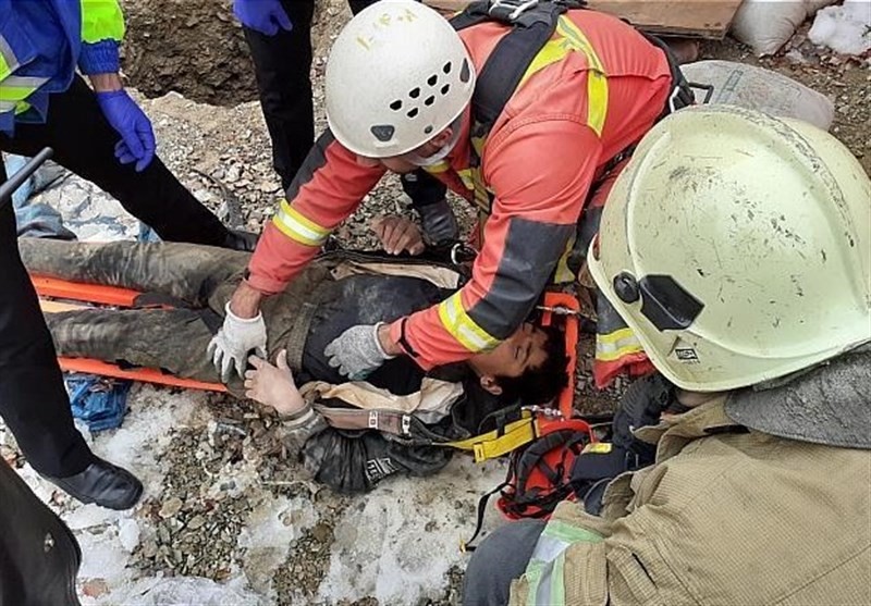 نجات معجزه‌آسای پسر ۱۵ ساله پس از سقوط ۲۰ متری + تصاویر