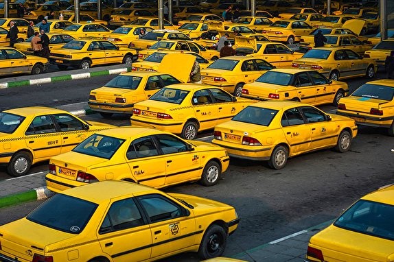 ارائه وام ۲ میلیون تومانی به رانندگان تاکسی در سنندج
