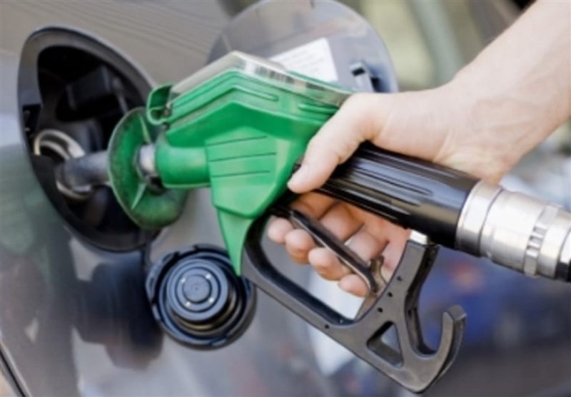فروش بنزین در خارج از جایگاه‌های سوخت ممنوع است