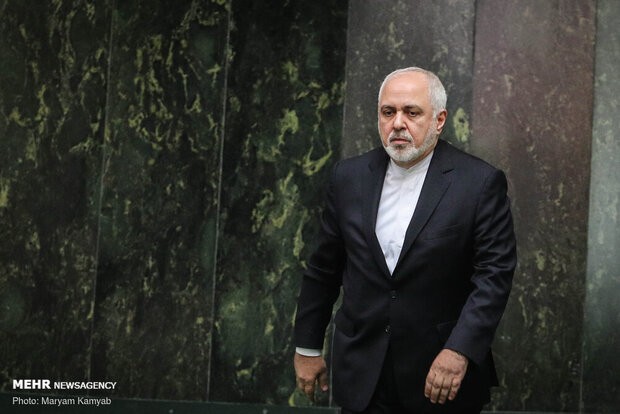 ظریف:مبادله زندانیان بین ایران و آمریکا به مذاکره نیاز ندارد