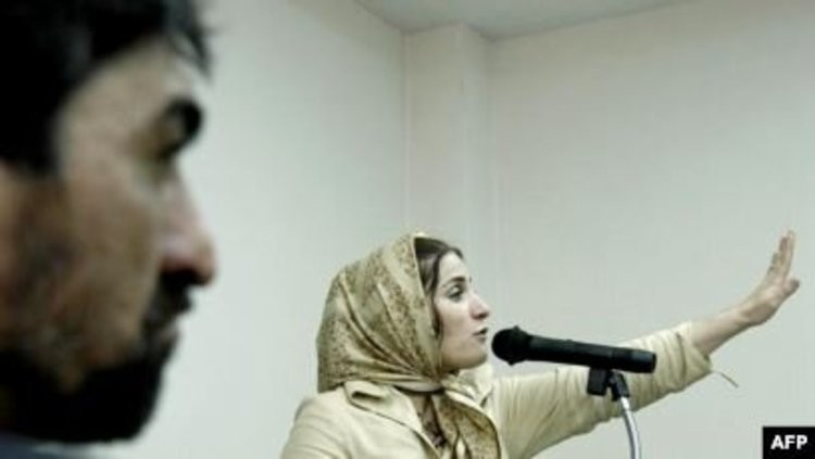 واکنش ناصر محمدخانی به حکم شهلا جاهد: با همسرم از خوشحالی گریه کردیم