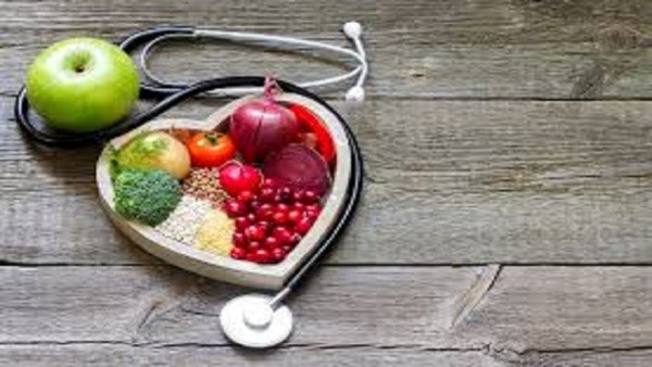 ۱۸ ماده غذایی مفید برای سلامت قلب