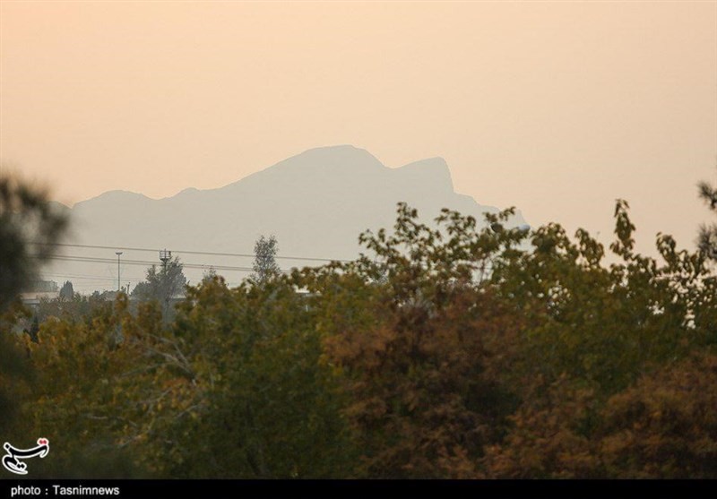 آلودگی غافلگیر‌کننده هوای اصفهان؛ شاخص‌های کیفیت هوا «قرمز» شد‌