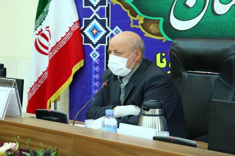 استاندار اصفهان: برخی محدودیتهای کرونایی با رعایت نکردن مردم بر می‌گردد