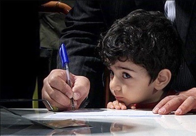 خانواده‌ها ثبت‌نام فرزندان خود را جدی بگیرند/ ثبت‌نام ۸۵ درصد دانش‌آموزان اصفهانی تا نیمه مرداد
