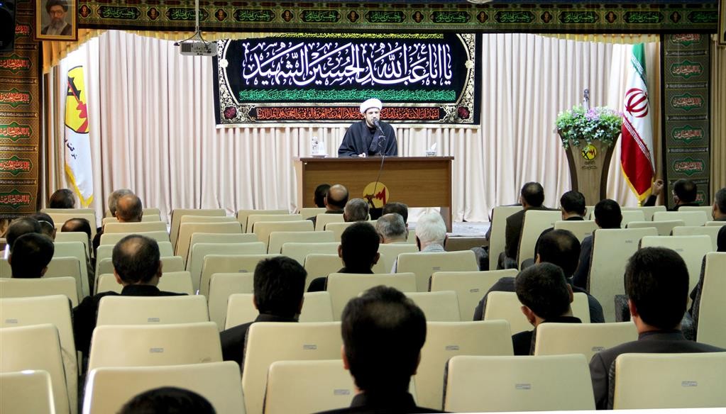 برگزاری مراسم عزاداری حضرت ابا عبدا.. الحسین (ع) در شرکت برق منطقه ای سمنان