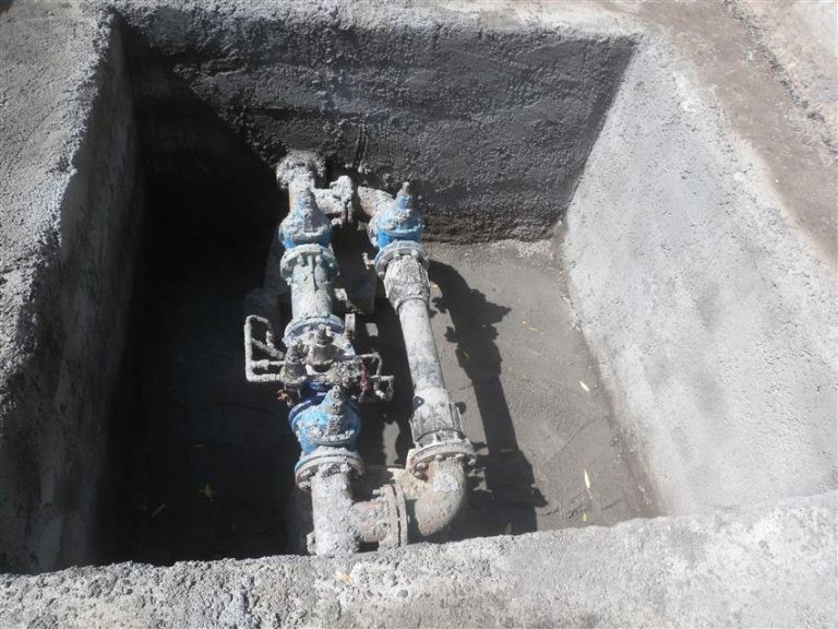 ساخت حوضچه فشار شکن شبکه آبرسانی روستای اشن