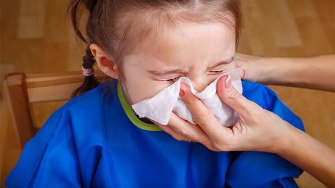 فرق علائم کرونا با آنفلوآنزا، سرماخوردگی و حساسیت چیست؟