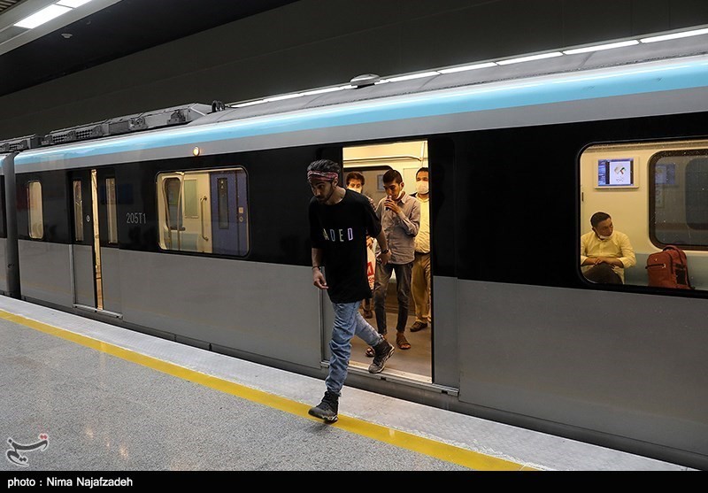 کاهش ۶۰ درصدی استفاده شهروندان از مترو مشهد در ایام کرونا