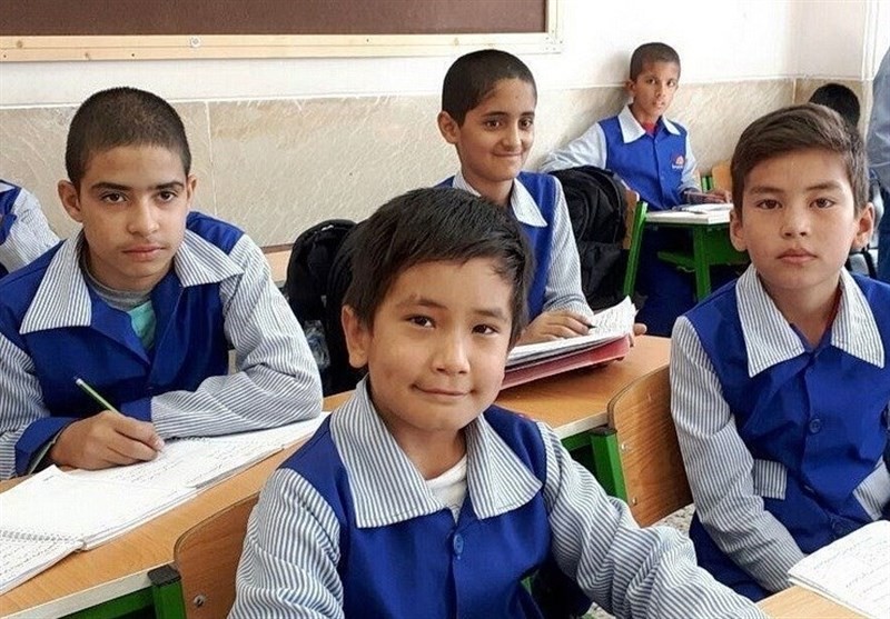 دانش‌آموزان افغانستانی با کارت تحصیلی محدودیتی برای ثبت‌نام در مدارس ندارند
