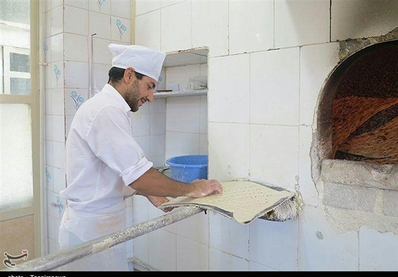 مردم ارومیه مقصر اصلی کمبود نان در نانوایی‌ها هستند