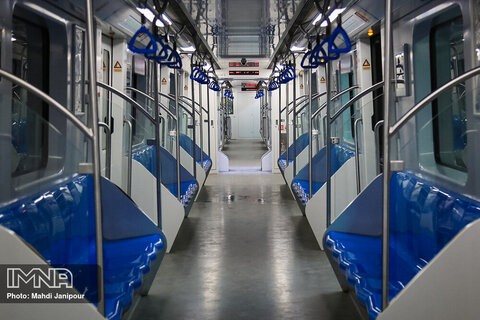 تعداد مسافران متروی اصفهان به یک سوم کاهش یافت