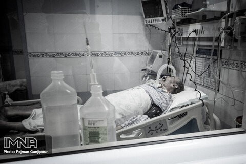 مرگ روزانه ۱۸ بیمار کرونایی در اصفهان/ تمام بیمارستان های اصفهان در آماده باش است
