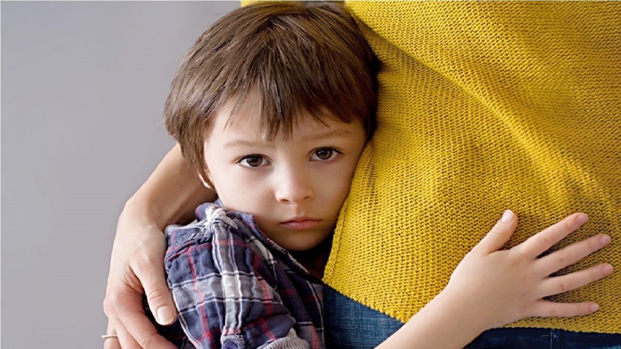 از اضطراب جدایی در کودکان چه می‌دانید؟ این اختلال چه علائمی دارد؟