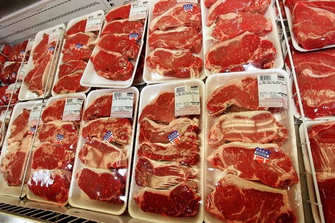 قیمت گوشت قرمز در بازار کاهش یافته است