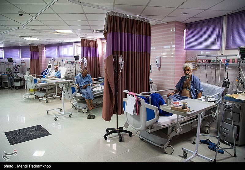 پلاسمادرمانی در مشهد نتیجه داد / بهبود ۲۰۰ بیمار کرونایی با تزریق پلاسما