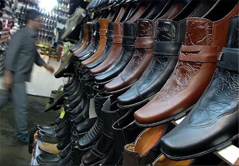 علت گرانی کفش در بازار / قیمت یک جفت کفش زمستانی در بازار چند است؟