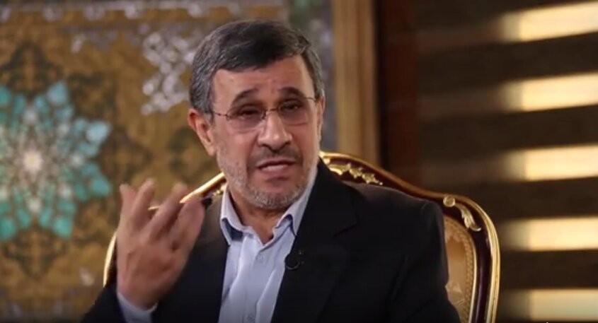﻿ ادعای احمدی نژاد درباره آزمایش واکسن کرونا بر روی مردم ایران در ازای دریافت پول!