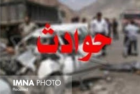 ۴ فوتی و ۱۴ زخمی براثر واژگونی اتوبوس کارمندان پالایشگاه اصفهان