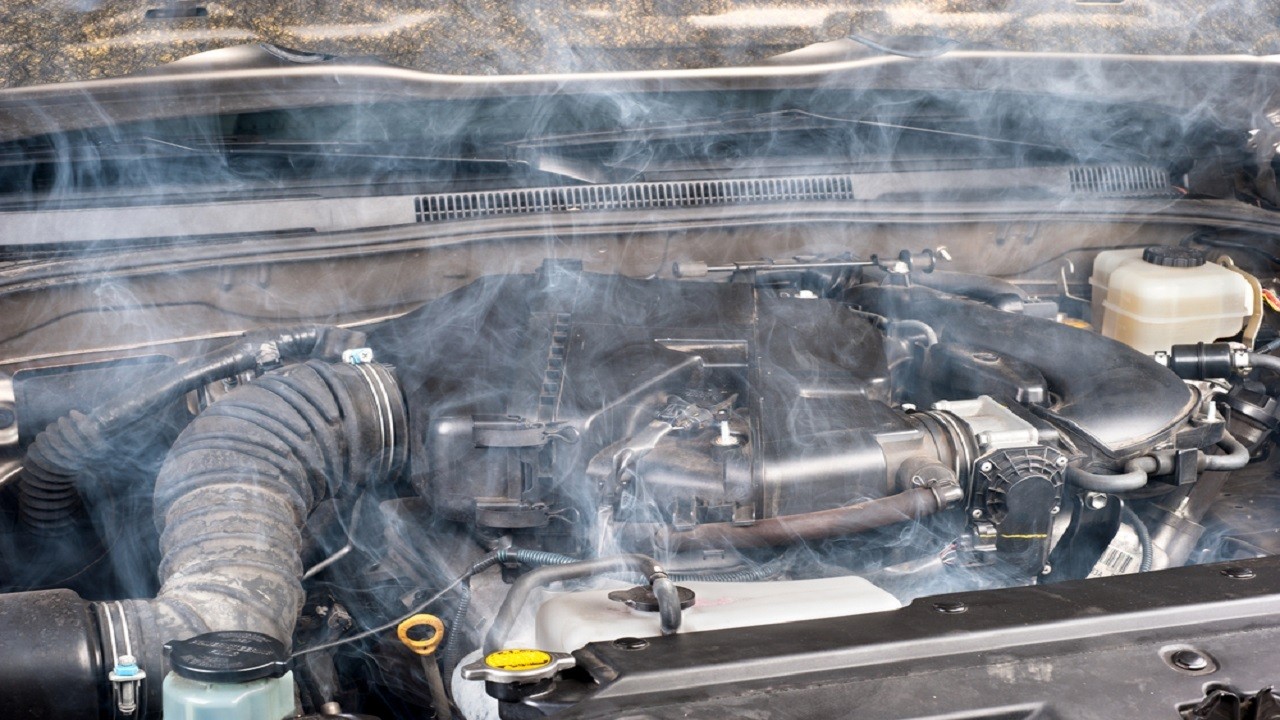 علت گرم شدن بیش از حد موتور خودرو چیست؟