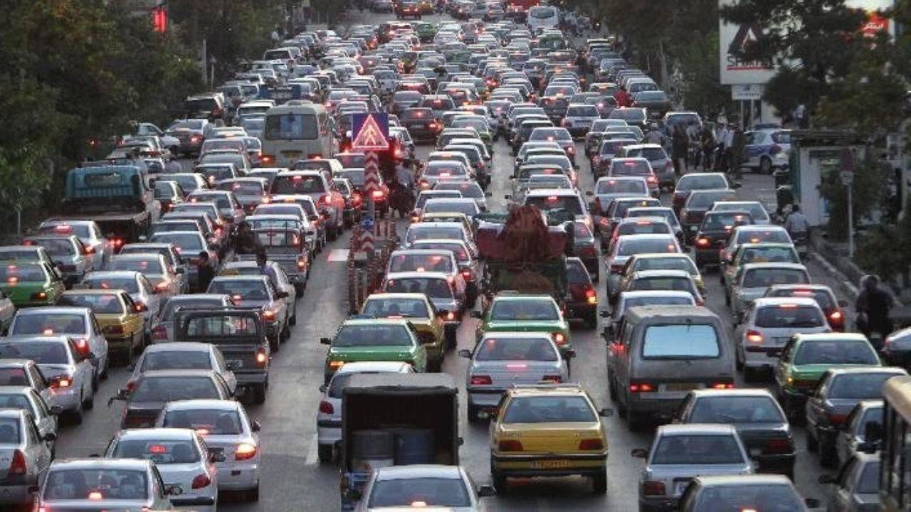 ترافیک سنگین در آزادراه کرج - تهران