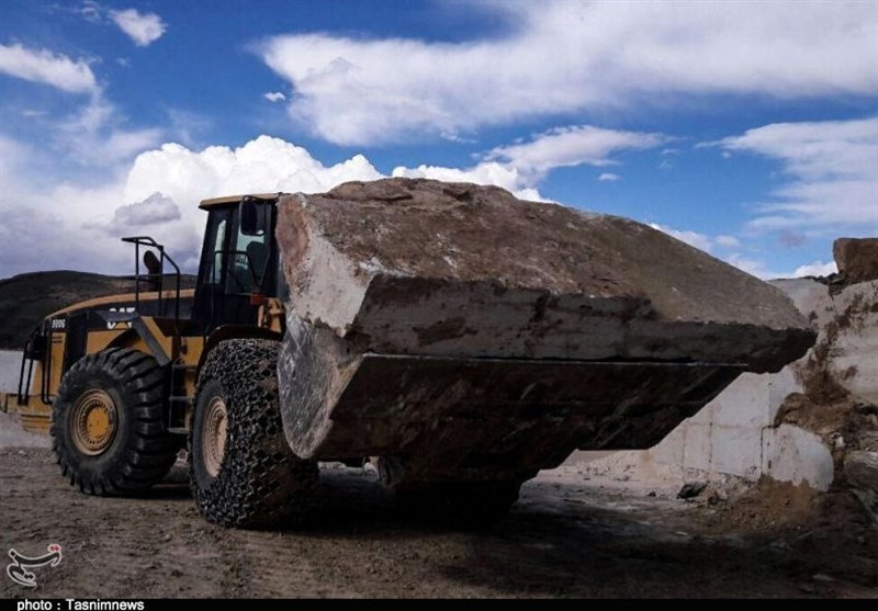 حکایت تلخ خام‌فروشی مواد معدنی در کردستان/حال و روز معدن‌داران کردستانی خوش نیست