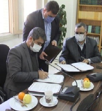 قرارداد اجرایی  تفاهم نامه وزارت ارشاد و آستان قدس رضوی به امضا رسید