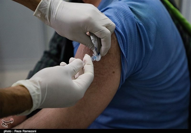 سوء‌استفاده از سهمیه واکسن پاکبانان این بار در اردکان یزد / تزریق واکسن به دو کارمند شهرداری