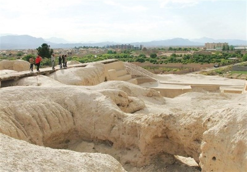 ساخت و ساز غیرقانونی در حریم سیلک؛ دغدغه‌ای که تمدن ۷۰۰۰ ساله کاشان را تهدید می‌کند