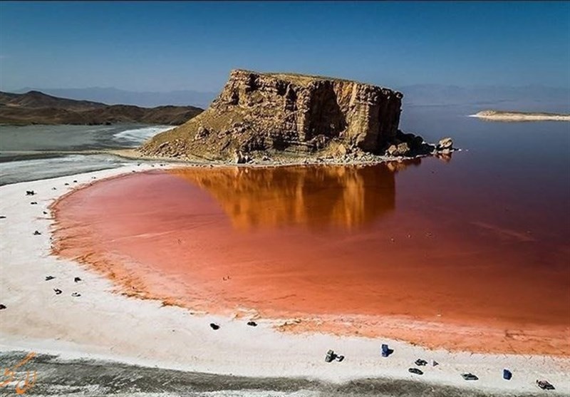 حجم دریاچه ارومیه بیش از یک میلیارد مترمکعب کاهش یافت