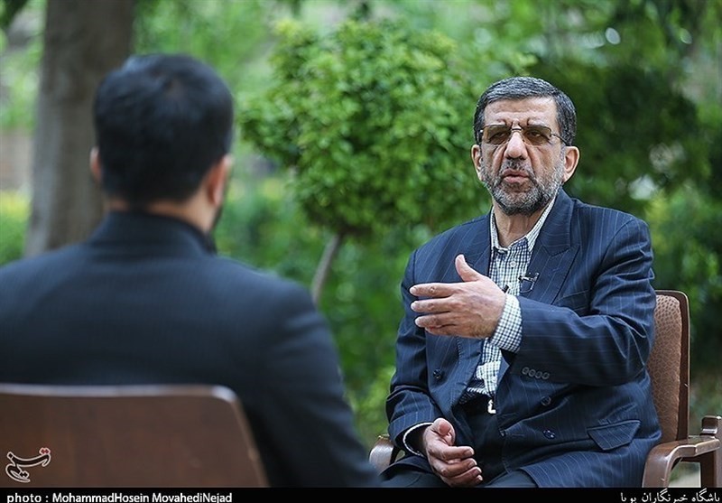 ضرغامی : من روحانی نیستم/دعوای من و احمدی‌نژاد به دفتر رهبری کشید