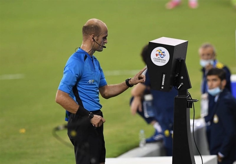 عبدالقادر:‌ فیفا ورزشگاه‌های کشورهای میزبان انتخابی جام جهانی را به سیستم VAR مجهز می‎کند
