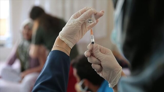 واکسیناسیون کرونایی ۱۸ درصد از جمعیت آذربایجان شرقی/ کاهش شدید رعایت پروتکل‌های بهداشتی