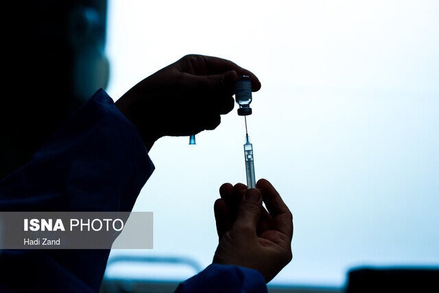 تزریق واکسن به همه افراد بالای ۱۸ سال استان بوشهر تا ۴۵ روز آینده