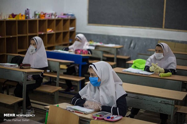 بازگشایی حضوری ۴۰ درصد مدارس اصفهان تکذیب می‌شود