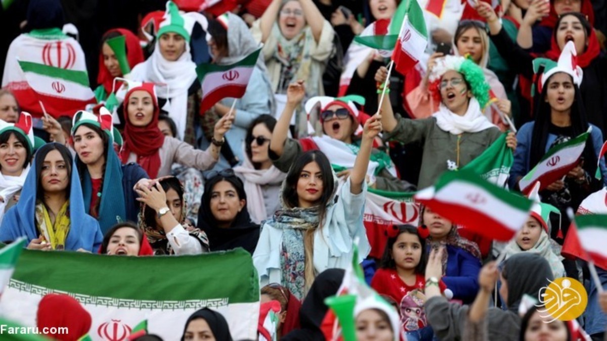 تعداد عجیب تماشاگران زن ایرانی در دیدار برابر کره جنوبی