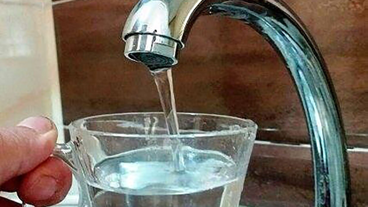 گلایه مردم از افزایش قیمت آب در بندرعباس/ گرانی ها پی در پی شد