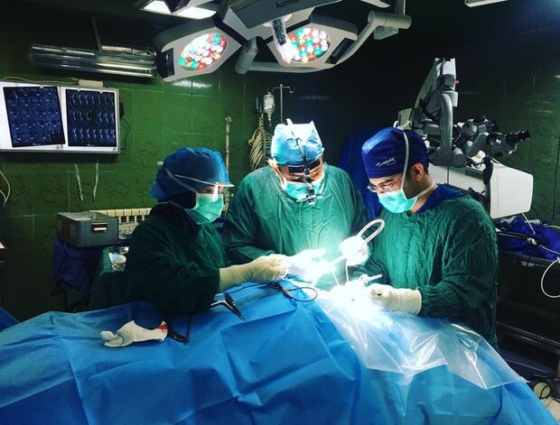 نادرترین جراحی مغز بر روی کودک ۸ سال در شیراز انجام شد