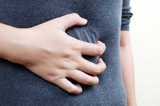 درد زیر شکم در مردان و زنان نشانه چیست؟