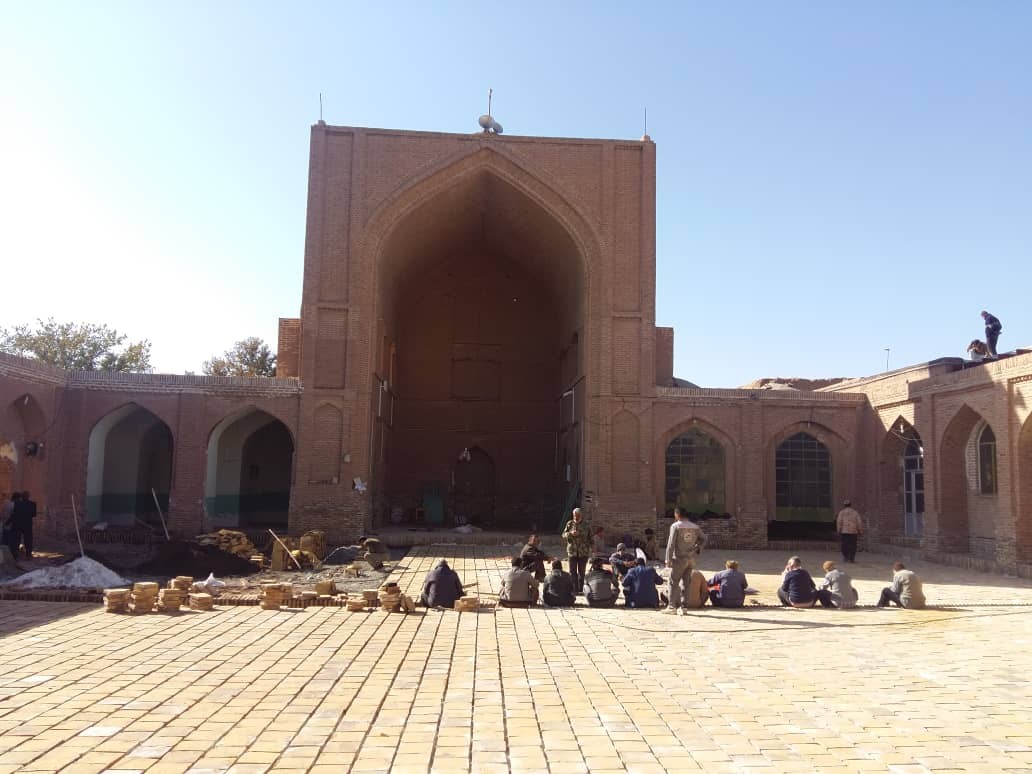 مسجد جامع تاریخی چشام شهرستان داورزن مرمت شد